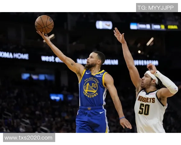 库里单节三分创记录，助勇士大胜灰熊