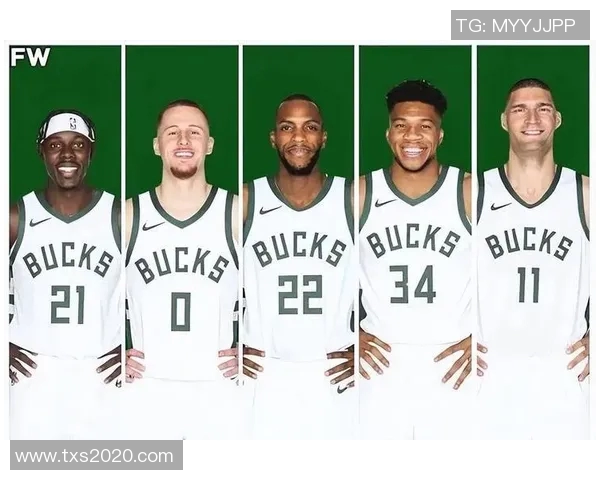 雄鹿队球员集结备战新赛季开幕